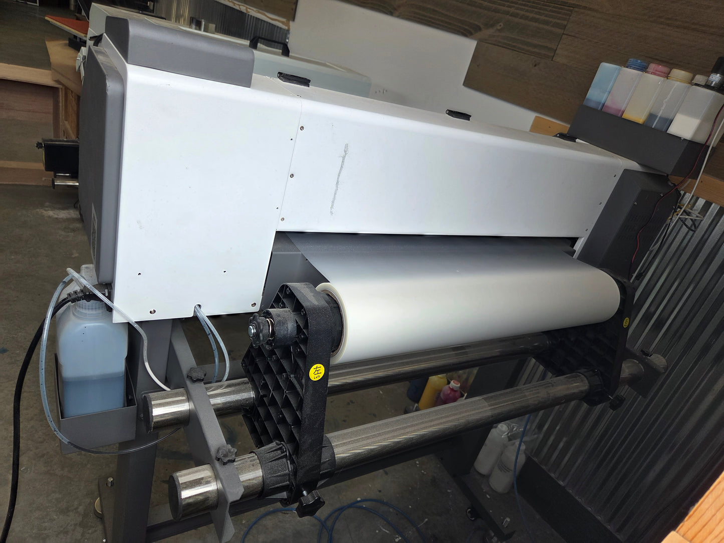 Showroom Model of the CF60 60cm Dtf Tee-shirt Printer Combo with Shaker Oven Jays printers