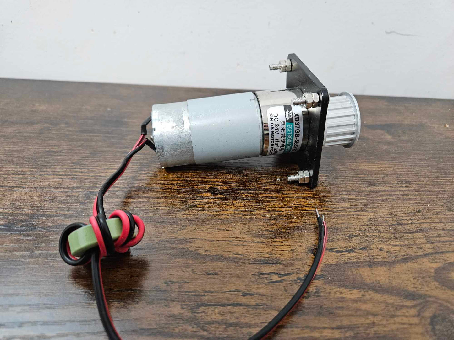 Replacement motor for up and down z axis for most Chinese printers xd37gb-555ysy